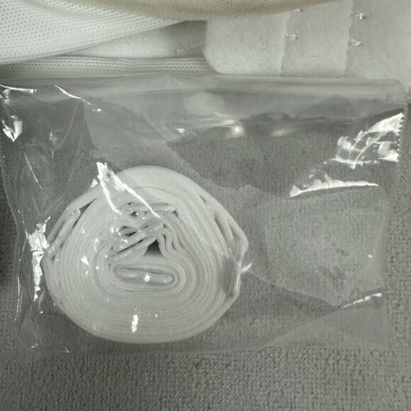 Maidenform Dreamwire Strapless Bra 34A White Lightweight No Poke Pinch Mesh Lift - Picture 3 of 9